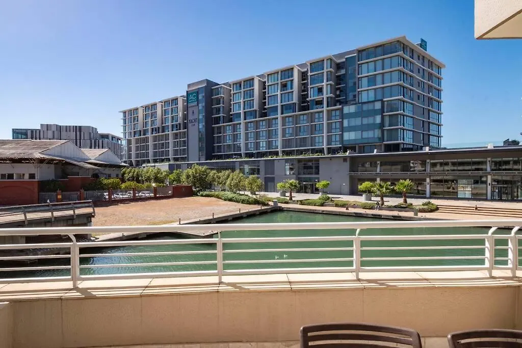Canal-Side Serenity: Stylish Apartment Retreat Cape Town